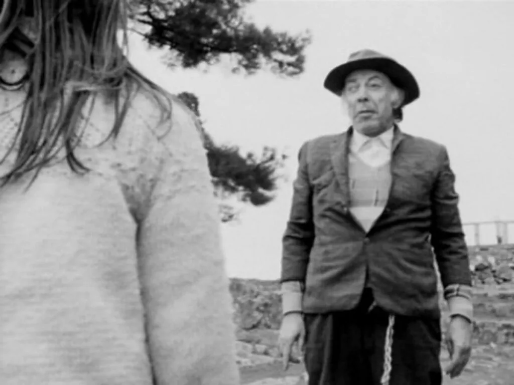Reha Erdem Sinemasının Temel Taşı: “A Ay” (1988) S 49f0f4cb98253a045c146bf29c31b008260957669132095336563463847 1024x768
